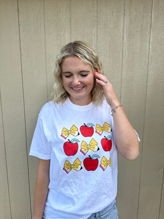 Apples & Pencils Teacher Tshirt