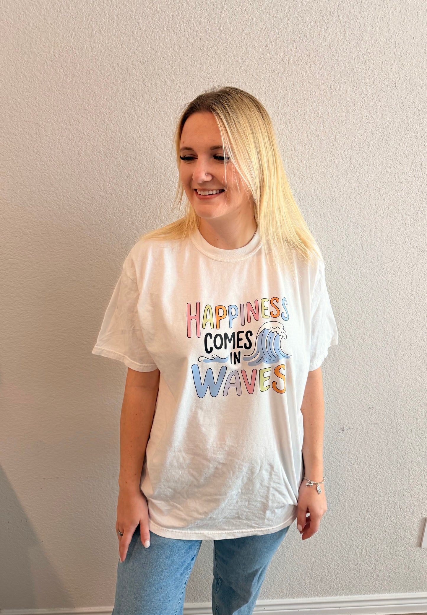 Happiness Comes in Waves Tshirt/Crewneck
